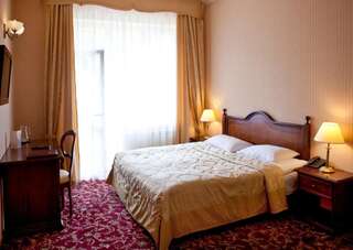 Курортные отели Solva Resort & SPA Поляна Стандартный двухместный номер с 1 кроватью-7